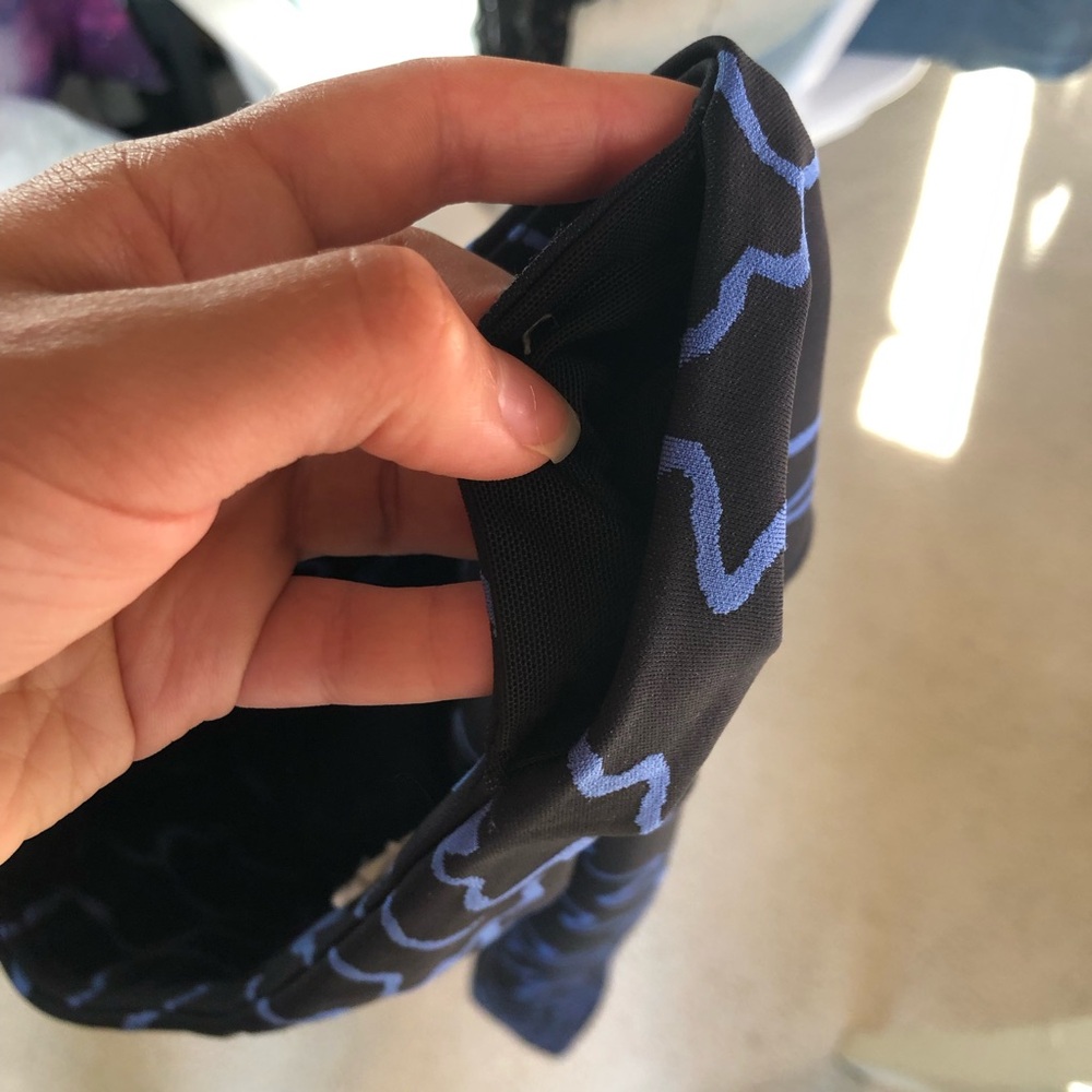 Athleta elation train textured 7/8 tight leggings - Picture 7 of 7